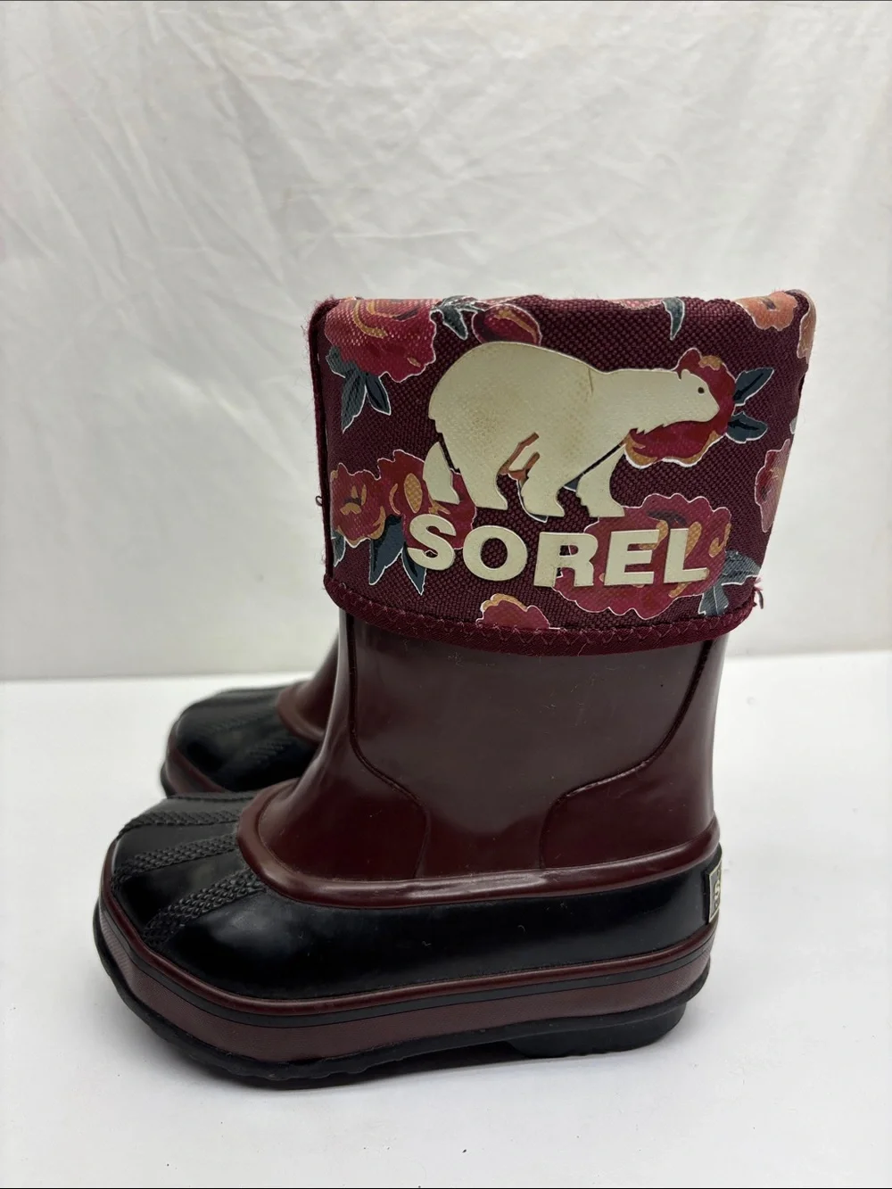 Sorel floral rain boots, SZ 8 for toddler girl, box 73